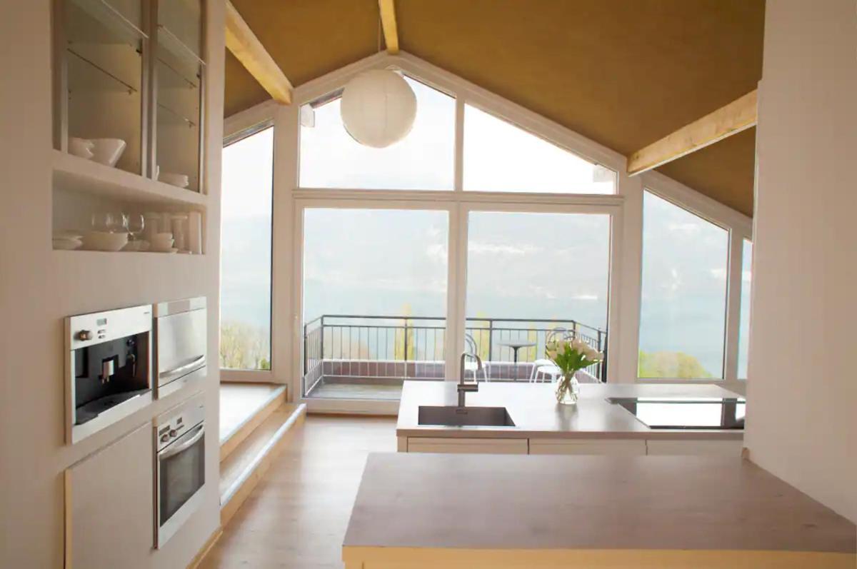 Lakeview Gem Krattigen Eksteriør bilde
